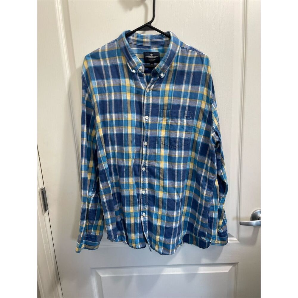 American Eagle Men's XL Blue Plaid Long Sleeve Button Down Shirt. Sku474